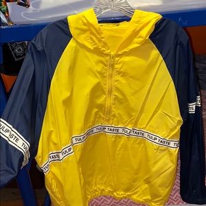 Windbreaker🌟🌟🌟